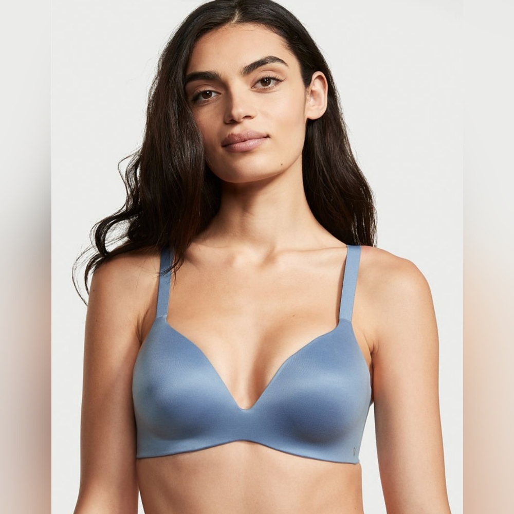 Victoria's Secret blue bra size without barrel  38C only one wear is like new wi